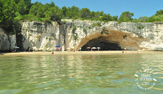 Gargano Peschici grotta